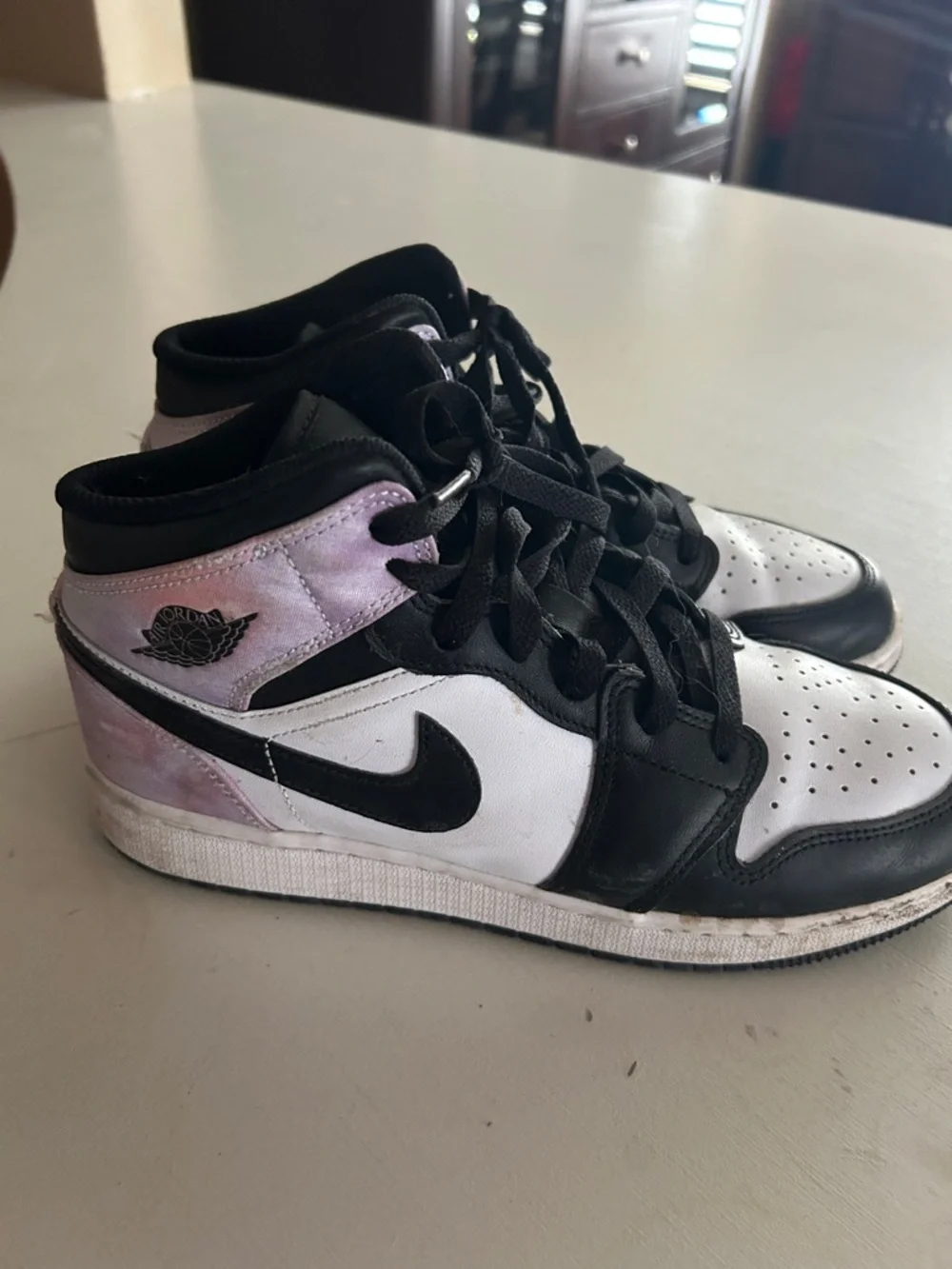 Nike Women’s High-Top Sneakers in Black, White & Lavender - Picture 4 of 5